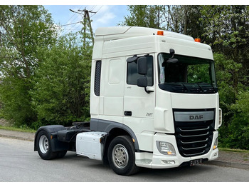 Влекач DAF XF 106