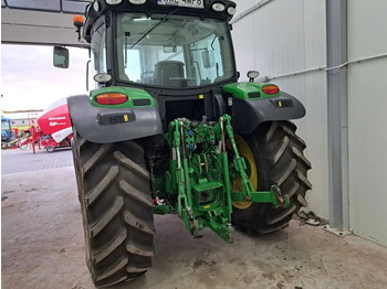 Трактор John Deere 6125R 2015 Rok: снимка 3