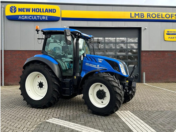Трактор NEW HOLLAND T5