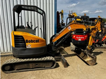 Мини багер BOBCAT E26