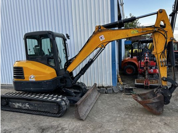 Мини багер Bobcat E50: снимка 3