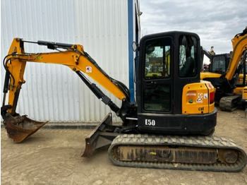 Мини багер Bobcat E50: снимка 4