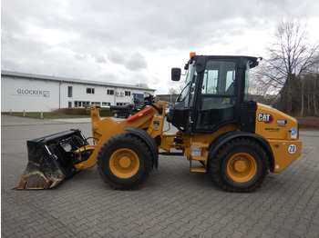 Колесен товарач CATERPILLAR 908
