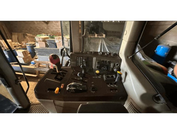 Трактор JOHN DEERE 6520: снимка 5 Трактор JOHN DEERE 6520: снимка 5