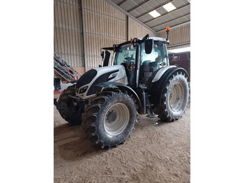 Трактор VALTRA N174