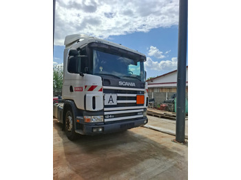 Влекач SCANIA