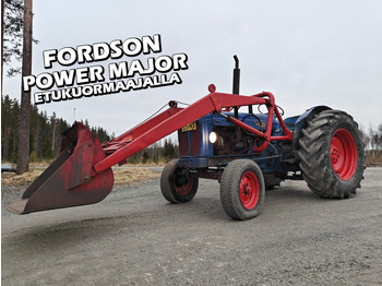 Трактор FORDSON