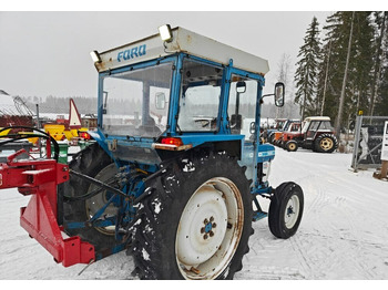 Трактор Ford 4110 traktori - Katso video!: снимка 4