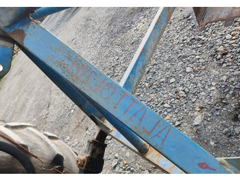 Кофа за Трактор Maansiirtokauha 120cm traktoriin - VIDEO: снимка 4 Кофа за Трактор Maansiirtokauha 120cm traktoriin - VIDEO: снимка 4