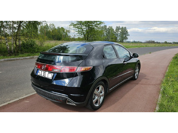 Хечбек Honda Civic VIII bardzo ładna * pełnosprawna *: снимка 4