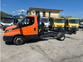 Камион с кран IVECO DAILY 35-140: снимка 3