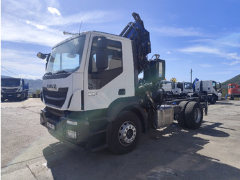 Камион с кран IVECO Stralis