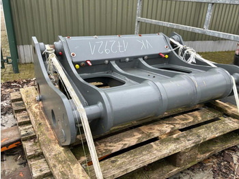 Колесен товарач LIEBHERR