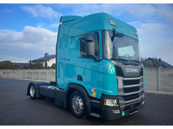 Влекач SCANIA R 450