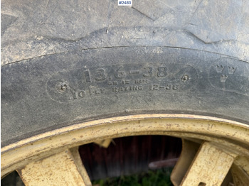 Комплект колела за Селскостопанска техника Tractor tires with rings Goodyear 13.6-38: снимка 4