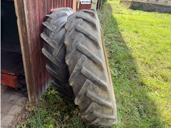 Комплект колела за Селскостопанска техника Tractor tires with rings Goodyear 13.6-38: снимка 3