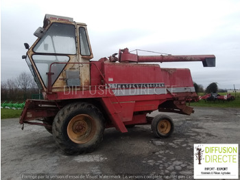 Зърнокомбайн MASSEY FERGUSON 600 series