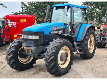 Трактор New Holland 8260, Rangecommand: снимка 2