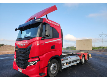 Шаси кабина IVECO S-WAY