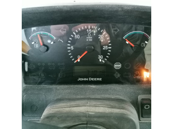 Трактор JOHN DEERE 5070 M: снимка 5