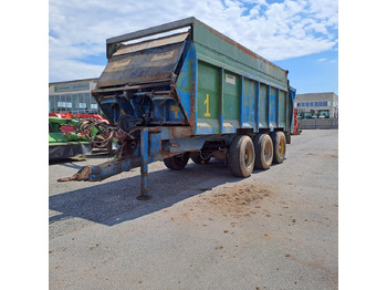 Разпръсквач за оборски тор