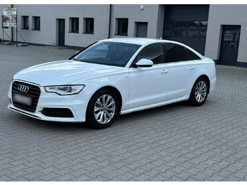 Седан AUDI