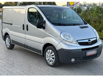 Товарен бус Opel Vivaro 2.0 DCI 115KM 2014 Rok Klimatyzacja Nawigacja BEZWYPADKOWY: снимка 3