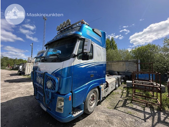 Влекач VOLVO FH12 460