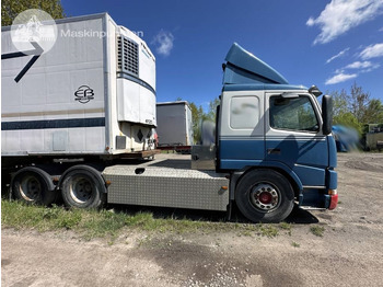 Влекач VOLVO FM12 380