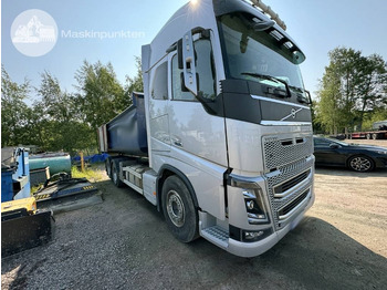 Мултилифт с кука камион VOLVO FH16 750
