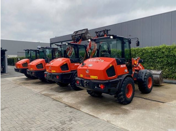 Колесен товарач KUBOTA R065