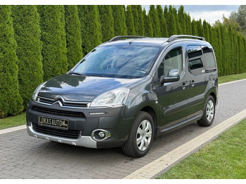 Лек автомобил CITROËN