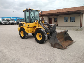 Колесен товарач VOLVO L30G