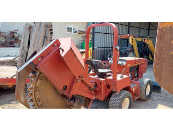 Каналокопател Koparka tarczowa Ditch Witch 3700DD łańcuchowa: снимка 5