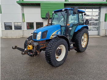 Трактор NEW HOLLAND T5050