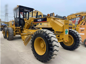 Грейдер CATERPILLAR 140H
