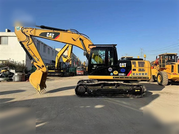 Верижен багер CATERPILLAR 320D
