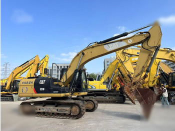 Верижен багер CATERPILLAR 323D
