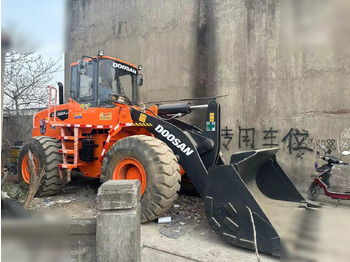 Колесен товарач DOOSAN DL503