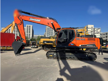 Верижен багер DOOSAN DX260