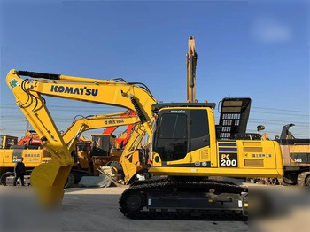 Верижен багер KOMATSU PC200-8