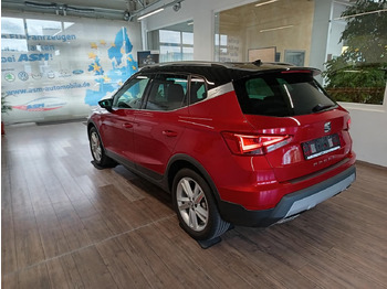 Джип Seat Arona 1,5TSI FR*AHK*NAVI*ACC*LED*BEATS*R-KAM*DAB: снимка 4