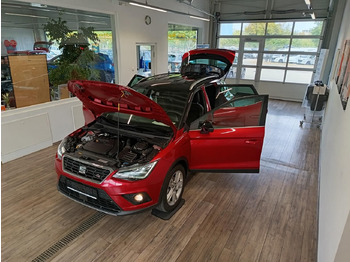 Джип Seat Arona 1,5TSI FR*AHK*NAVI*ACC*LED*BEATS*R-KAM*DAB: снимка 2