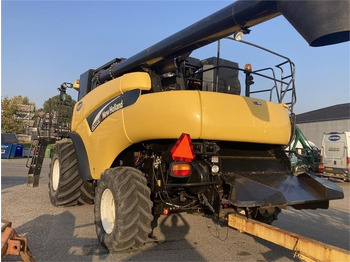 Зърнокомбайн New Holland CR 980: снимка 3