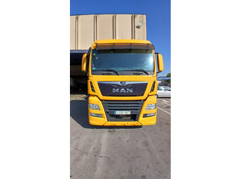 Влекач MAN TGX