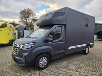 Камион за коне