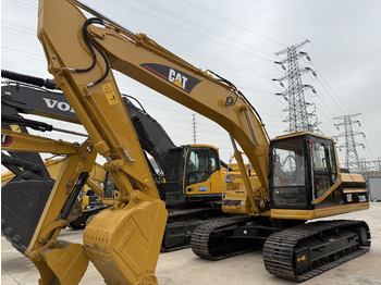 Верижен багер CATERPILLAR 320B