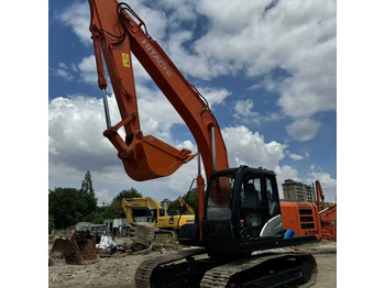 Багер HITACHI ZX200