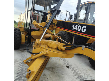 Грейдер CATERPILLAR 140H