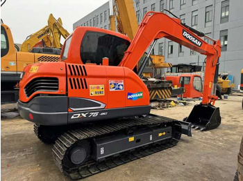 Багер Used Excavator Doosan DX70 75 Excavator Second Hand Digger Used Machinery 7 Ton Used Hydraulic Crawler Excavator [ Copy ] [ Copy ] [ Copy ] [ Copy ]: снимка 3